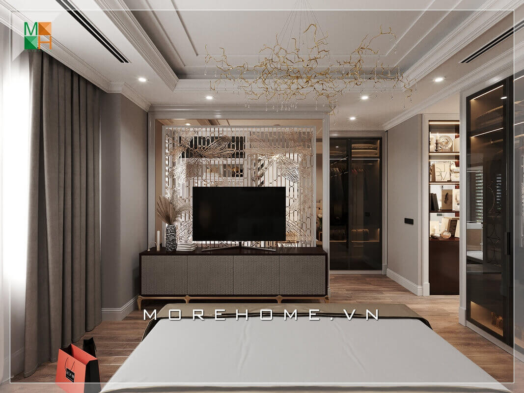 Ấn tượng với thiết kế phòng ngủ mở hiện đại cho chung cư. Vách ngăn kim loại hiện đại sau kệ tivi lạ mắt và rất độc đáo tạo nên vẻ sang trọng cho căn phòng ngủ. Mẫu nội thất chung cư đẹp
