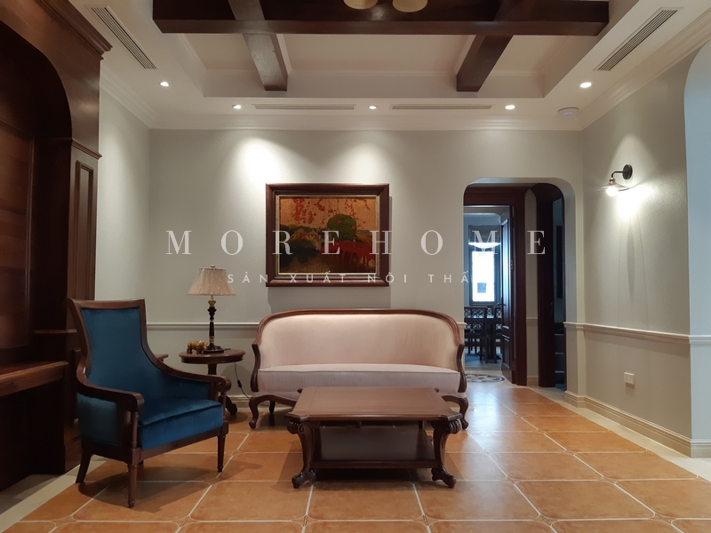 Thi công sofa đơn khung gỗ óc chó bọc nỉ màu xanh coban tân cổ điển đường cong mềm mại màu sắc mới lạ ấn tượng